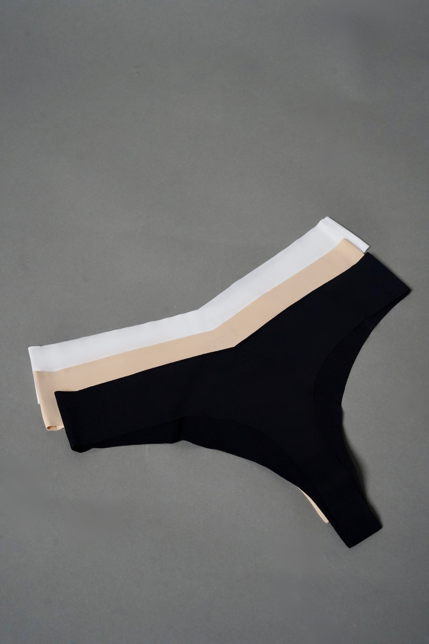 Seamless underwear